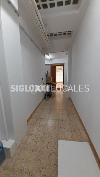 Foto ad5b8ff0-3d55-4045-a7c9-db720bc42e65. Local comercial a Horta Barcelona