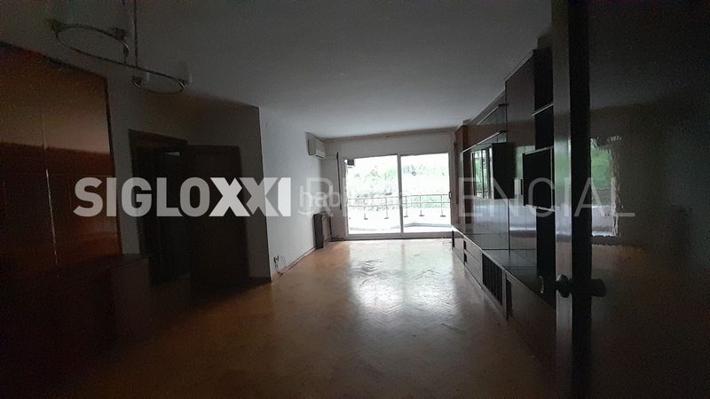 Foto ecf3479b-b4f5-4ab0-ab1d-8429201d3538. Pis amb calefacció a La Nova Esquerra de l´Eixample Barcelona