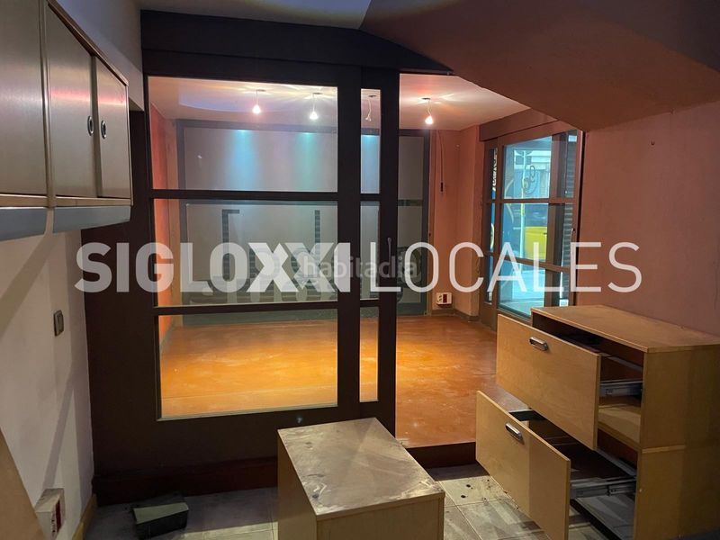 Foto 13677be8-99a5-4e53-ada5-0558056939a3. Local comercial a Sant Antoni Barcelona