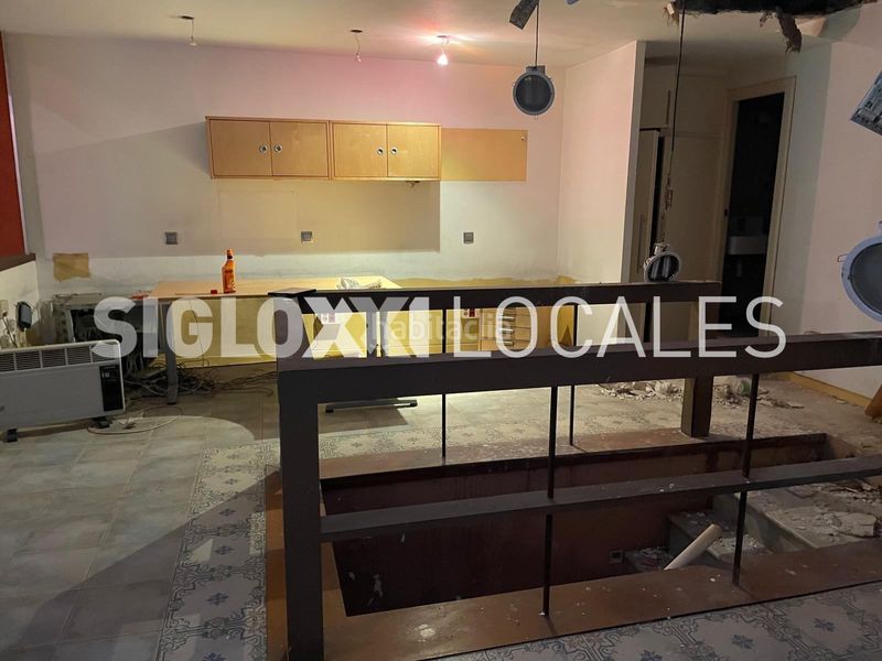 Foto 6c66ff1f-5fd5-4ad0-b606-091aed85995d. Local comercial a Sant Antoni Barcelona