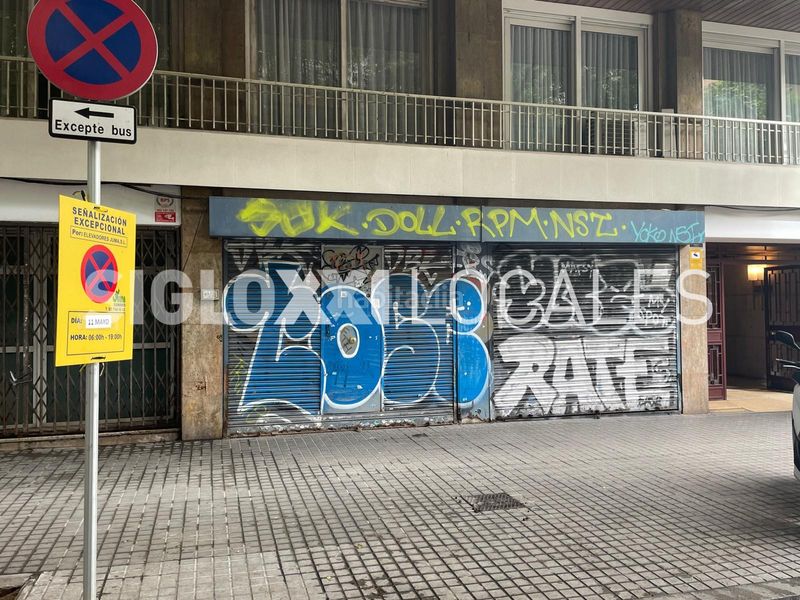 Foto 8495a08f-404b-4a35-8405-1b9d0980033b. Local comercial a Sant Antoni Barcelona