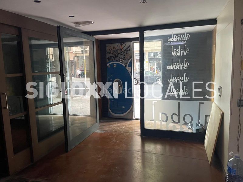 Foto ca8fc74c-7c63-482f-ae53-e00c89b845c1. Local comercial a Sant Antoni Barcelona