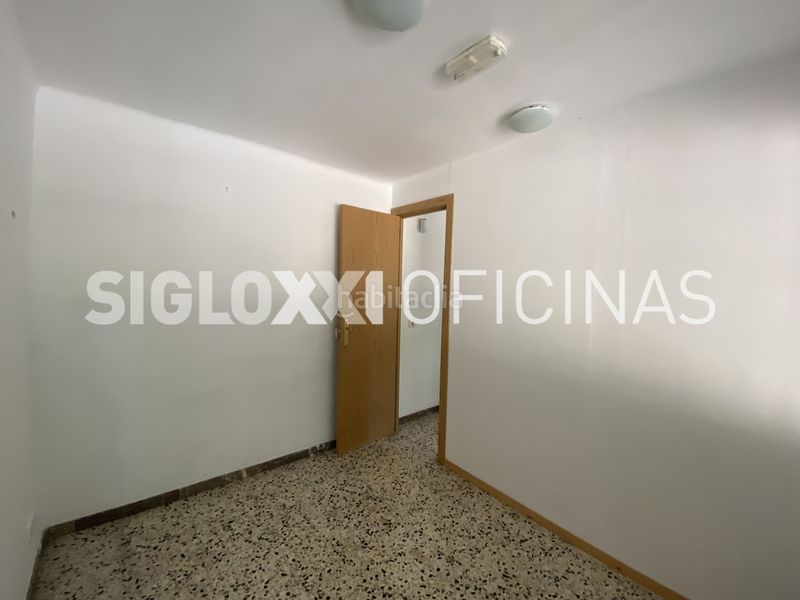 Foto a8642e73-efe8-4ef2-bd47-b7ba32854fad. Estudi a Porta Barcelona