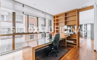 Büro  Ronda general mitre