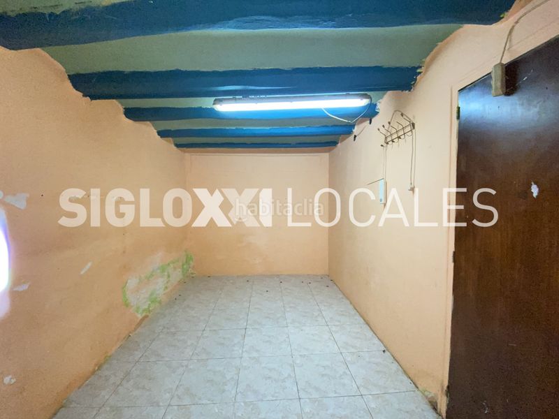 Foto d96e2823-38f4-4625-b3d2-7168a5f4ede3. Local comercial a Hostafrancs Barcelona