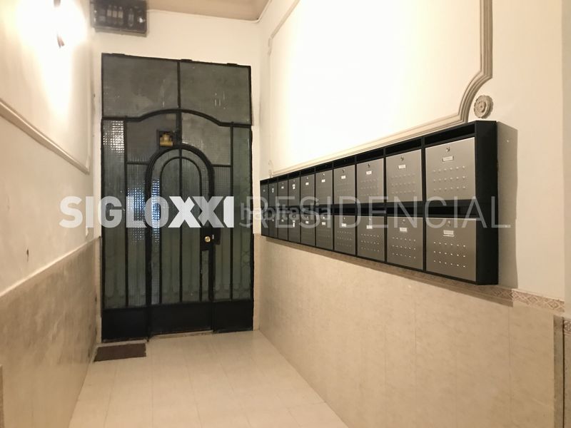 Foto 959e5ed7-0d3b-4406-a13a-4f8faed9f93c. Local comercial a Sants Barcelona