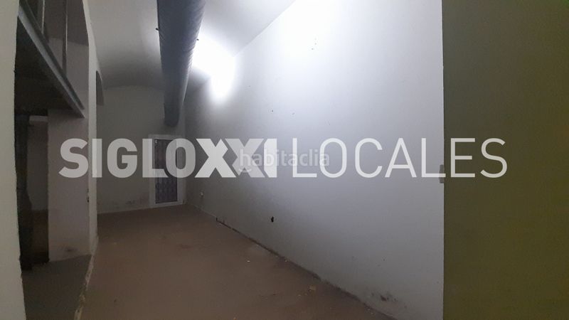 Foto e349a9b3-1b77-42c4-bbdb-727e7f13c3bb. Local comercial a Raval Barcelona