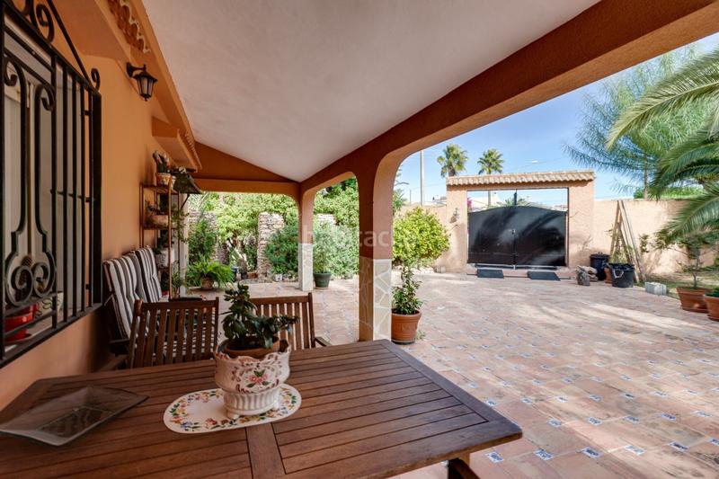 Foto 4f1c8ac5-86f7-4804-9cd8-a28512afd7cf. Chalet avec parking piscine dans Zona Carrefour - Urbanizaciones Torrevieja