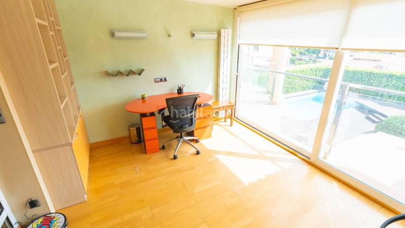 Foto 2d91535e-c4c1-4113-86db-4f8a78f345a7. Chalet with fireplace heating parking pool in Aguas Nuevas Torrevieja