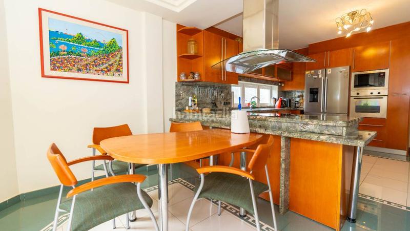 Foto 3eb3dfcb-38e0-414e-aab1-fafd9d58fc82. Chalet with fireplace heating parking pool in Aguas Nuevas Torrevieja