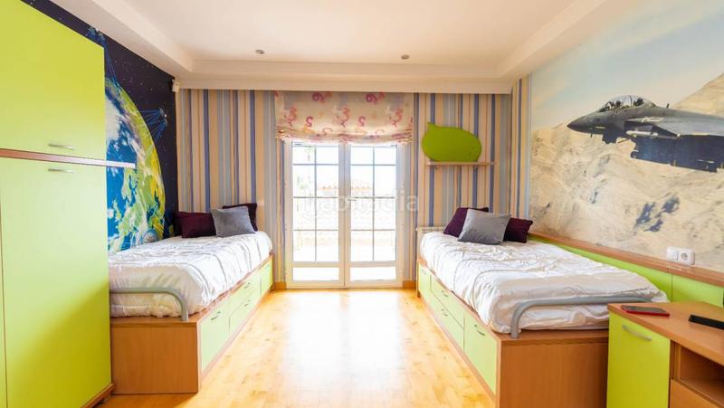 Foto e9076791-ae41-49fd-85d8-edd39164b81a. Chalet with fireplace heating parking pool in Aguas Nuevas Torrevieja