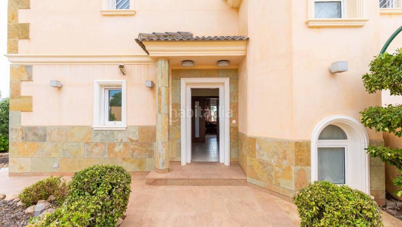 Foto ec0f7105-7b5e-49ab-b646-5e7682aa007b. Chalet with fireplace heating parking pool in Aguas Nuevas Torrevieja