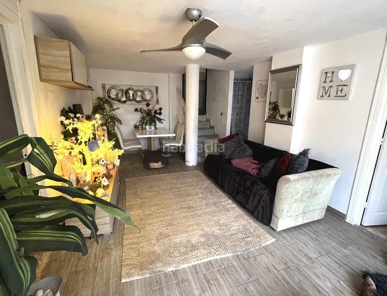 Foto 43d33a38-bfbe-42df-84e6-87d9e065487a. Chalet mit parking pool in La Zenia Orihuela