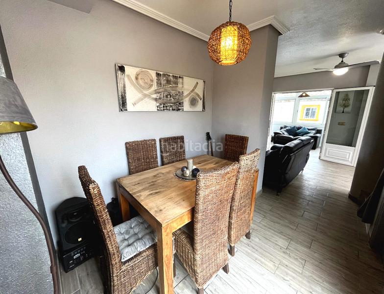 Foto 19b85b31-b61c-471b-a584-93a729e6519f. Chalet avec parking piscine dans La Zenia Orihuela