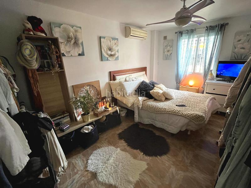 Foto 237513e8-e359-4e8c-8d49-6abedd766674. Chalet avec parking piscine dans La Zenia Orihuela