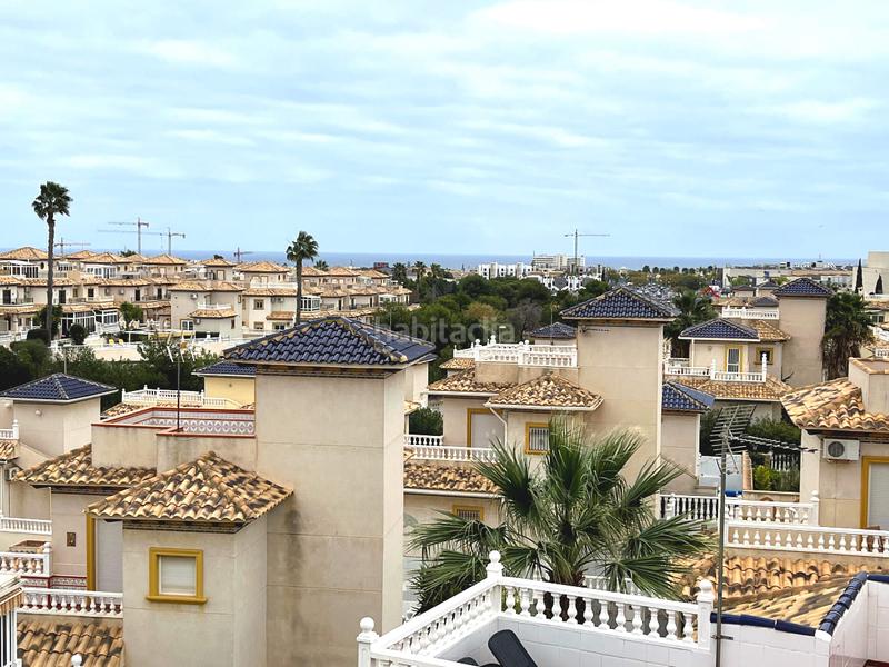 Foto 0db756d4-00fe-4337-b511-89a585e7860d. Chalet en La Zenia Orihuela