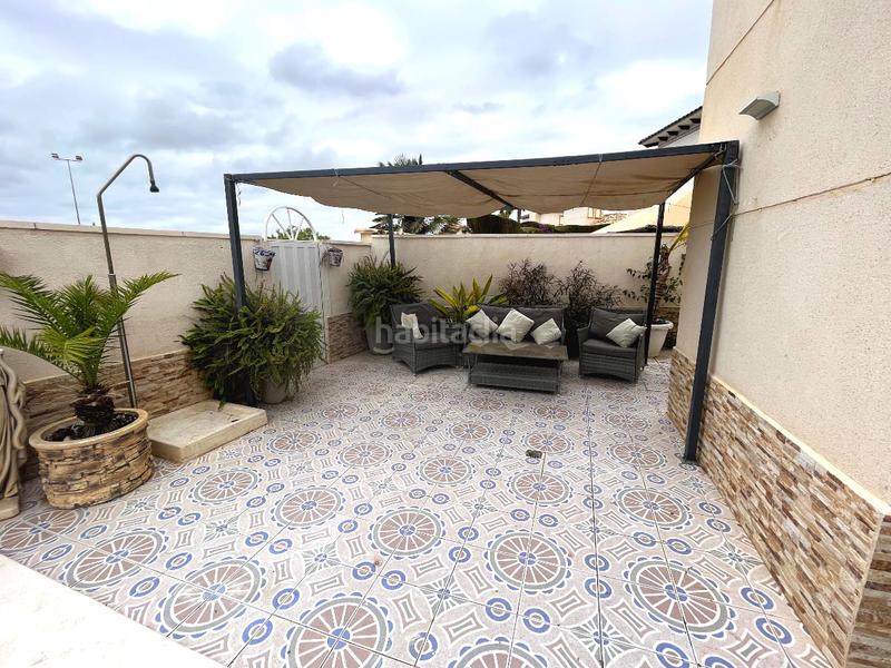 Foto 401647f7-b830-4ff1-8c11-f221038f7d36. Chalet en La Zenia Orihuela