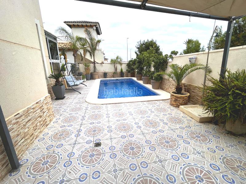 Foto ba7d6ebe-9529-4513-97b7-be9d7c28967c. Chalet en La Zenia Orihuela