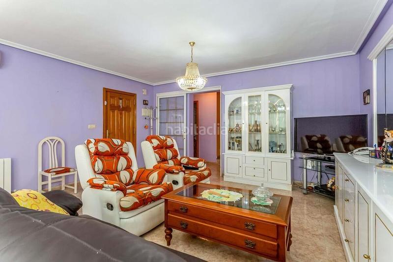 Foto ae4d12eb-bef2-47ef-ba19-3a75b10fc750. Chalet mit heizung parking pool in Playa Flamenca Orihuela