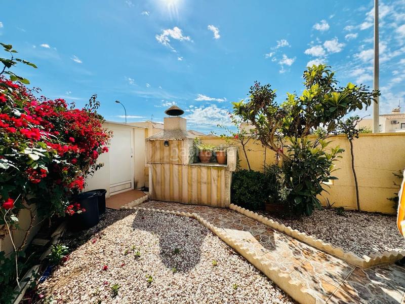 Foto 8199ed0f-35ff-4849-be27-a59e68c28daa. Chalet avec chauffage parking piscine dans Playa Flamenca Orihuela