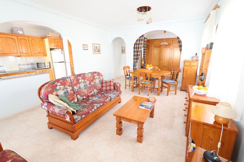 Foto 0d89d71a-f308-46e3-8c3e-77cda5681541. Chalet avec cheminée parking piscine dans Los Balcones y los Altos Orihuela