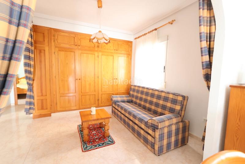 Foto e33e00ed-a3d4-47fb-8bae-11b4b0b90563. Chalet avec cheminée parking piscine dans Los Balcones y los Altos Orihuela