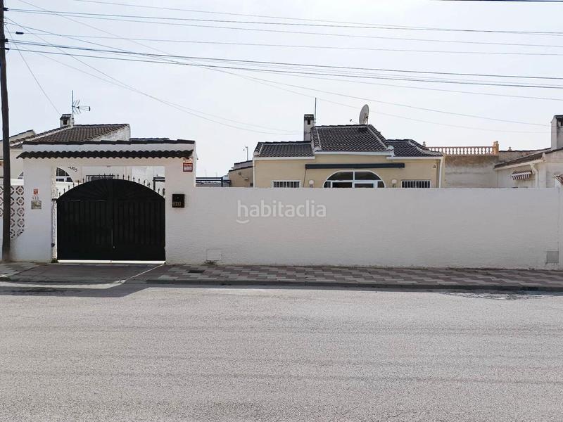 Foto 093bd39d-39f4-458d-b092-726da4385036. Xalet amb calefacció aparcament piscina a Zona Carrefour - Urbanizaciones Torrevieja