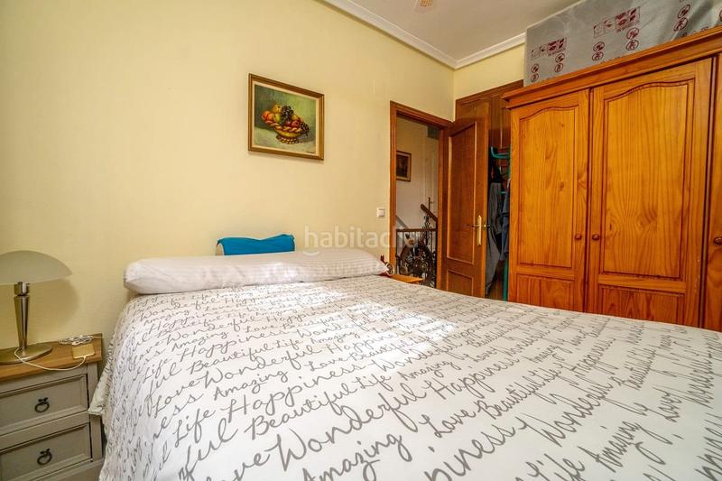 Foto 2f406bb6-2547-4c4a-99a4-539168179781. Semi detached house with parking pool in Los Almendros Orihuela