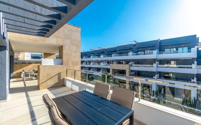 Foto 5a845257-06a3-4e1a-a2cf-085014a4b15c. Dachwohnung mit parking pool in Playa Flamenca Orihuela