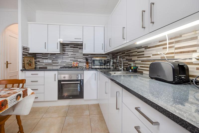 Foto 2520e214-08ca-45d6-8048-b5c4f93ed39c. Reihenhaus in Zona Carrefour - Urbanizaciones Torrevieja