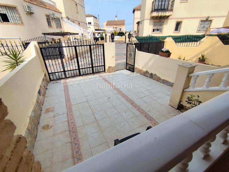 Foto fa69e375-e1ed-4221-800f-14cdce212090. Semi detached house with parking pool in La Florida Orihuela