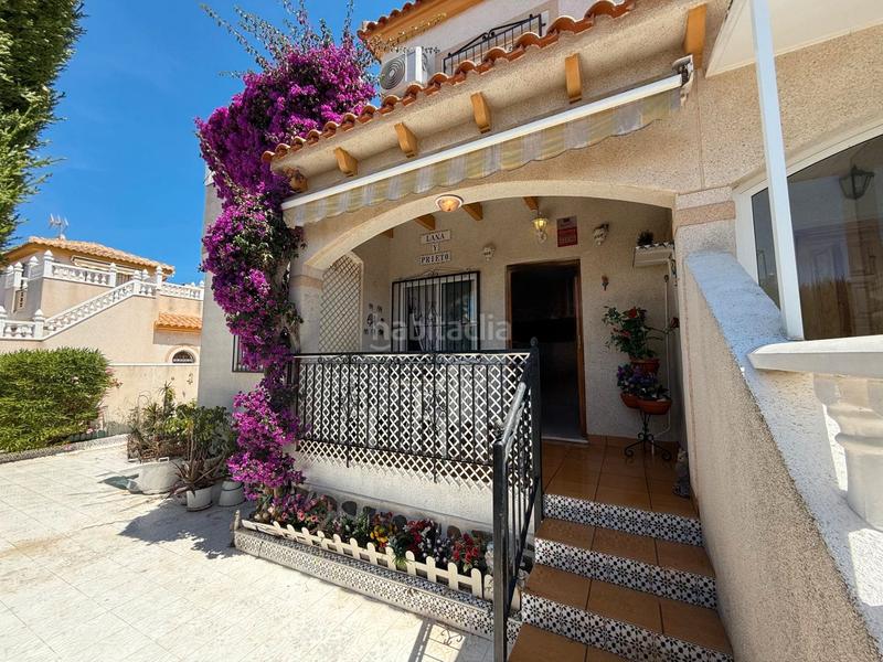 Foto eaed09ae-68a3-4337-8894-a8bb6852f641. Casa a schiera con camino parcheggio piscina in Los Balcones-Los Altos Torrevieja