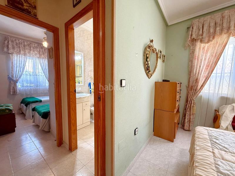 Foto 7d44ee32-099b-404c-84e8-70e4c2779618. Maison jumelée avec cheminée parking piscine dans Los Balcones-Los Altos Torrevieja