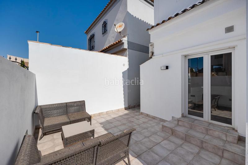 Foto 06549795-53a3-4e81-8dac-d8a5fc3291bf. Xalet amb aparcament piscina a Torreblanca Torrevieja