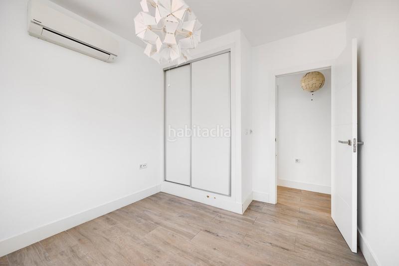 Foto f47565fc-3ffe-4795-bc62-639b9a9afc28. Xalet amb aparcament piscina a Torreblanca Torrevieja