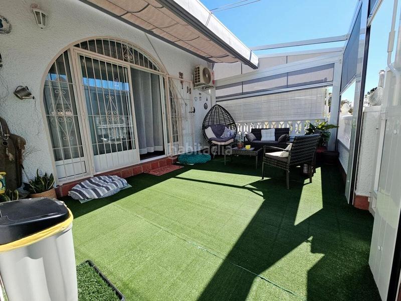 Foto a0579bb6-5e2e-4feb-8d0e-3cf0a91bd310. Casa aparellada a Zona Carrefour - Urbanizaciones Torrevieja