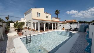 Casa adossada  Calle salvador de madariaga