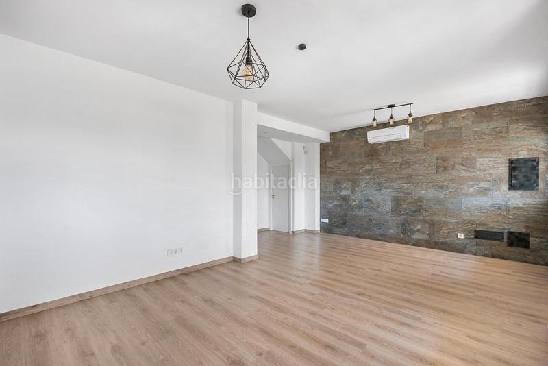 Foto 05848a9b-bca3-46b4-be0d-5eb8bf364d0e. Casa aparellada amb aparcament piscina a Aguas Nuevas Torrevieja