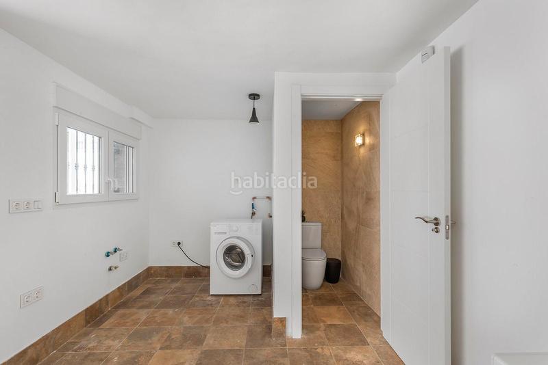 Foto 2320723b-7d9e-45b7-896e-e8851100ac7f. Casa aparellada amb aparcament piscina a Aguas Nuevas Torrevieja