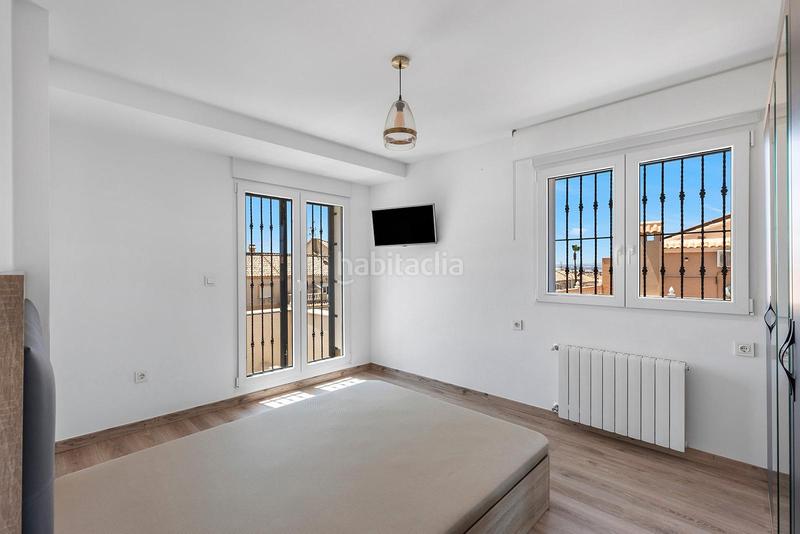 Foto 8c7e4636-b22f-425c-a34e-8a108c133da5. Doppelhaus mit parking pool in Aguas Nuevas Torrevieja