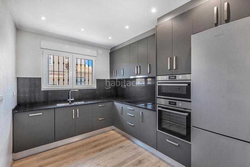 Foto f4b0dbb1-92cb-405a-ba45-5e165704da00. Doppelhaus mit parking pool in Aguas Nuevas Torrevieja