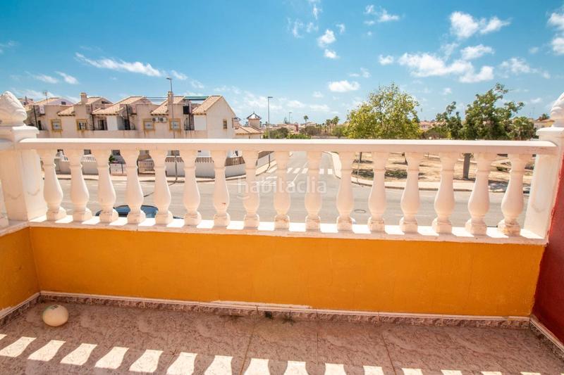 Foto eb43ba8a-50a6-4b2d-b4f8-c15060132011. Casa adossada amb piscina a La Regia Orihuela