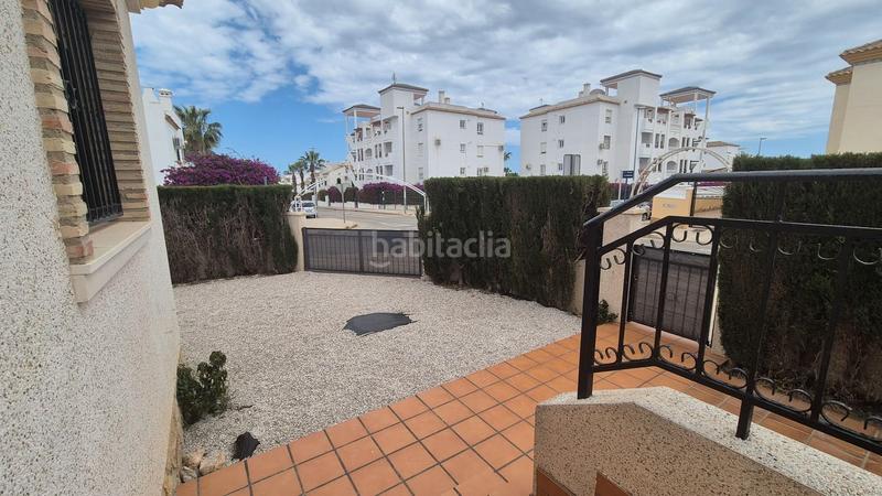Foto e2dba52b-694a-4471-942f-92bf0bd8e343. Casa pareada en Los Almendros Orihuela