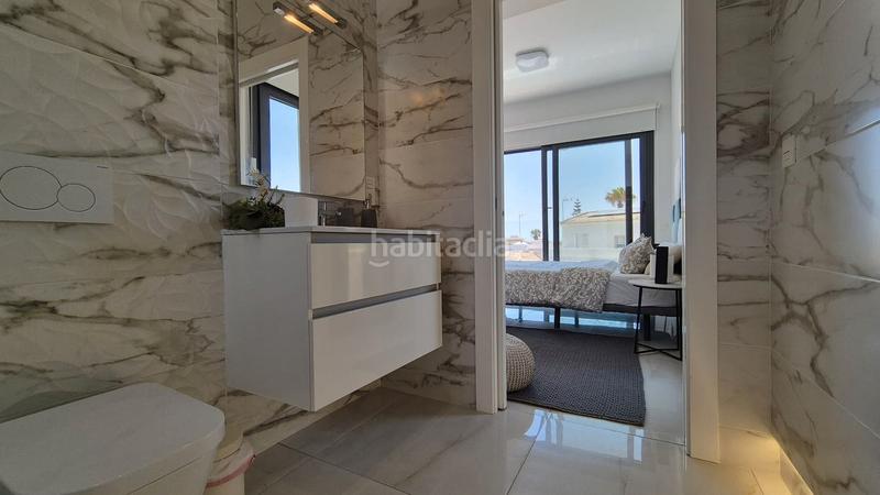 Foto 5fefbc79-be86-470a-9a77-dd5c7c4c2151. Chalet with parking pool in Aguas Nuevas Torrevieja