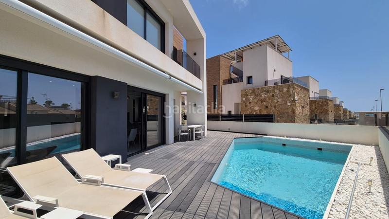 Foto 1e6c6b57-a085-4a36-be11-0ee7cd5f558d. Chalet en Aguas Nuevas Torrevieja