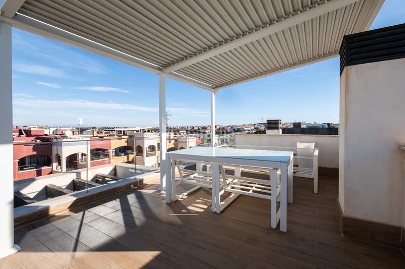 Foto 79c97915-846a-4470-9a98-fce3115489b2. Chalet mit parking pool in Los Almendros Orihuela