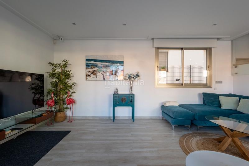 Foto d5fc89c2-6926-40a8-a6dd-e423122455da. Chalet mit parking pool in Los Almendros Orihuela