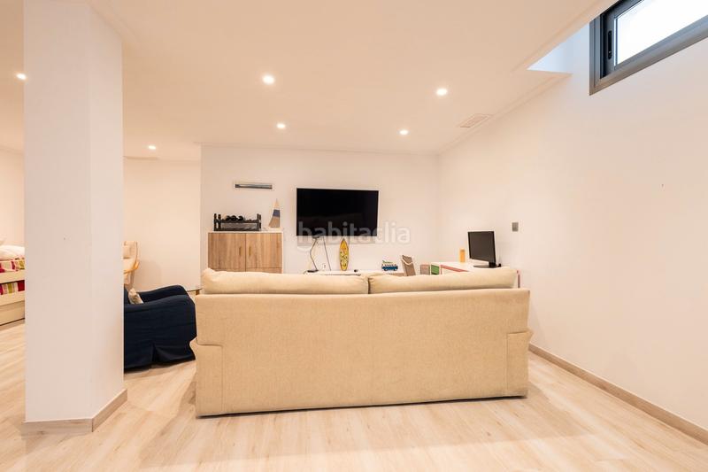 Foto 36ba0fed-4a1d-4833-8aa5-3ae047143cbc. Chalet with parking pool in Los Almendros Orihuela