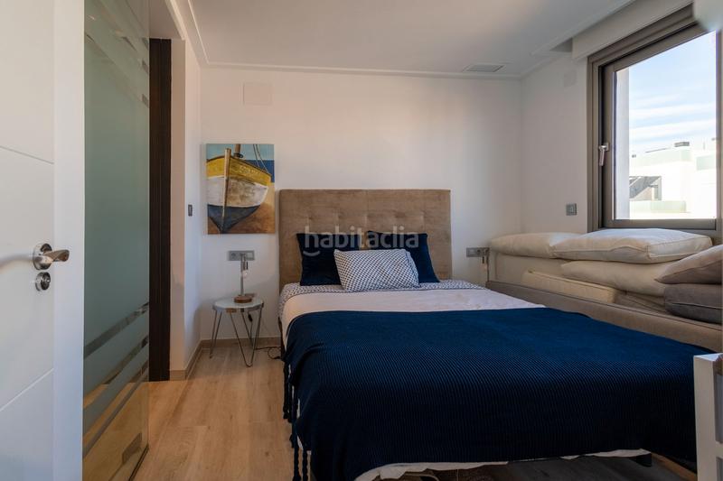 Foto 43d32e0e-8a21-4013-a4f3-bceb64cf78c1. Chalet with parking pool in Los Almendros Orihuela