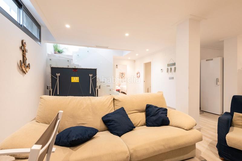 Foto e816271d-5a45-43a2-af29-d07c1eea652e. Chalet with parking pool in Los Almendros Orihuela